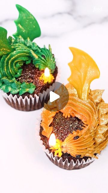 Food Network on Instagram: "This epic dragon cupcake *literally* breathes fire 🐉 🔥   Which side of House Targaryen will you be on? #HouseoftheDragon returns this Sunday on @StreamOnMax! #HOTDS2   We can’t get over that candle trick, @lindseybakedthis!" Dragon Themed Desserts, Dragon Cupcakes For Kids, Cupcake Design Ideas Creative, Fire Cake Ideas, Dragon Cupcakes, Epic Dragon, Dragon Cake, Cupcake Cake Designs, Fire Breathing