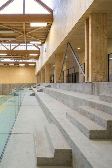 Gallery - Hacine Cherifi Gymnasium / Tectoniques Architects - 20 Modern Gymnasium, School Gym Design Architecture, Sports Hall Architecture, Sport Hall Architecture, Gymnasium Architecture, Gymnasium Plan Architecture, Architectural Thesis, Mini Soccer, Badminton Court