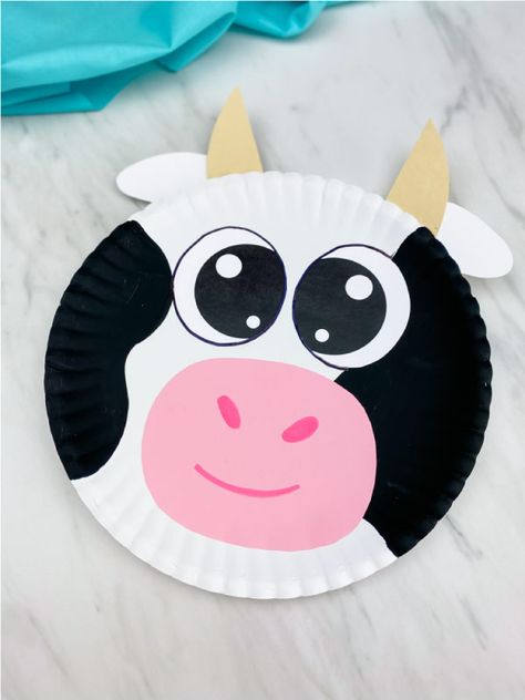 Fun Preschool Crafts, Preschool Valentine, Paper Plate Animals, Cow Craft, Valentine Paper, Farm Animal Crafts, Farm Craft, Paper Plate Crafts For Kids, Pig Crafts