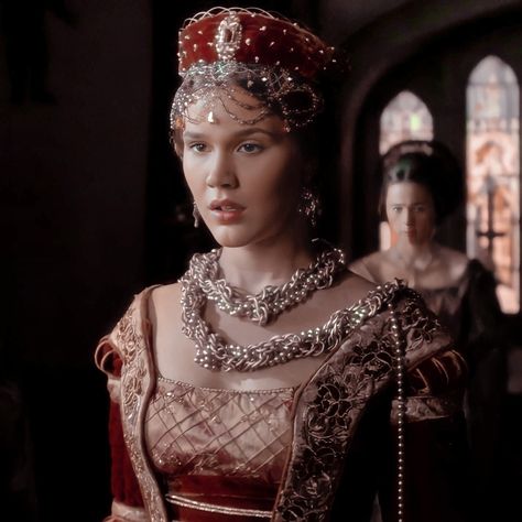 The Tudors Tv Show, Lucy Worsley, Mary Tudor, Wives Of Henry Viii, Tudor Costumes, Anne Of Cleves, Joss Stone, Tudor Dynasty, Tudor Era