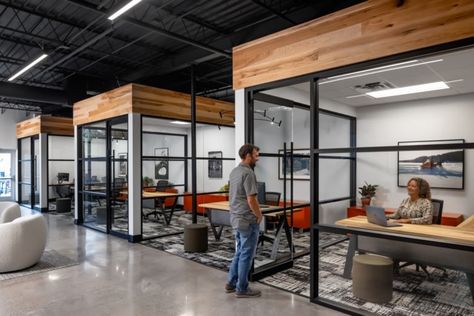 Warehouse Office Design, Modern Industrial Office, Industrial Office Space, Office Design Concepts, Open Office Design, Commercial Office Design, Industrial Office Design, Open Space Office, Loft Office