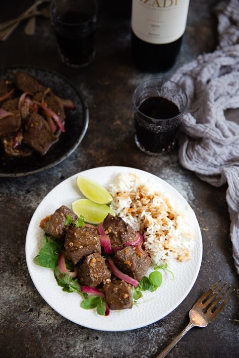 The classic Vietnamese dish of seared beef in a tangy, slightly sweet sauce. It's homey and upscale at the same time. | tamingofthespoon.com Bo Luc Lac, Shaking Beef, Asian Beef, Houston Food, Vietnam Food, Asian Inspired Recipes, Sweet Sauce, Food Blogs, Vietnamese Recipes