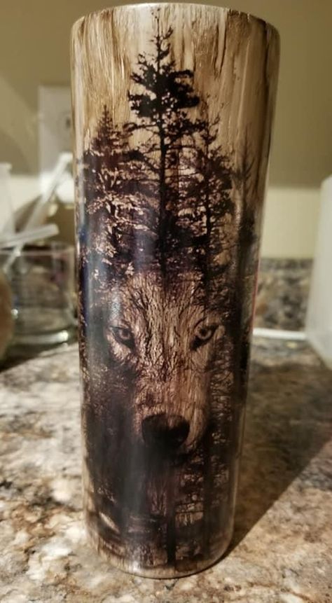 Farmhouse Tumbler Ideas, Mens Tumblers Ideas, Nature Tumbler Cups, Wolf Tumbler Ideas, Creative Tumbler Designs, Resin Tumbler Ideas For Men, Mens Tumbler Ideas, Man Tumbler Ideas, Hunting Tumbler Ideas