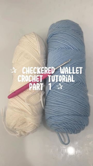 Crochet Checkered, Crochet Wallet, Crochet Tutorial Pattern, Crochet Hack, Wallet Tutorial, Beginner Crochet Tutorial, Quick Crochet Patterns, Easy Crochet Stitches, Crochet Business