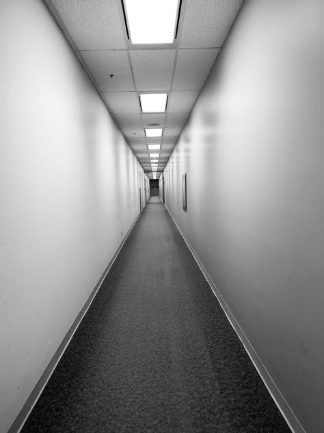 Endless Hallway Illusion, Long White Hallway, Long Hallway Aesthetic, Long Hallway Drawing, Long Hallway Art, Infinite Hallway, Liminal Hallways, Corridor Drawing, Long Corridor Design