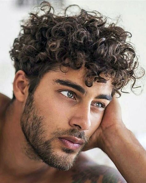 Hispanic Men Curly Hair, Medium Curly Haircuts Men, Short Curly Hair Men’s, Italian Hairstyles Men, Hair Design For Men, Men Hairstyle Curly, 80s Hairstyles Male, Italian Hairstyles, Hairstyles Guys