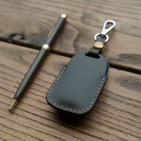 Leather Car Key Case, Bmw Key Case, Honda Key, Car Things, Unique Key, Leather Key Case, Key Fob Cover, Photo Keychain, Car Key Case