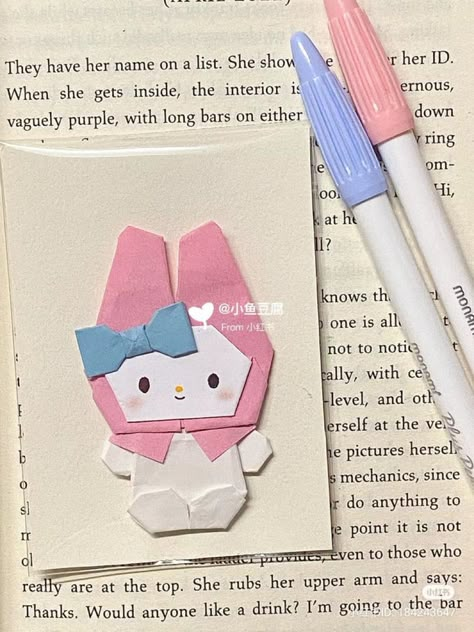 Hello Kitty Crafts, Origami Paper Art, Pinterest Diy Crafts, Cute Couple Gifts, Hello Kitty My Melody, Fun Easy Crafts, Easy Diy Art, Cute Diys, Origami Crafts