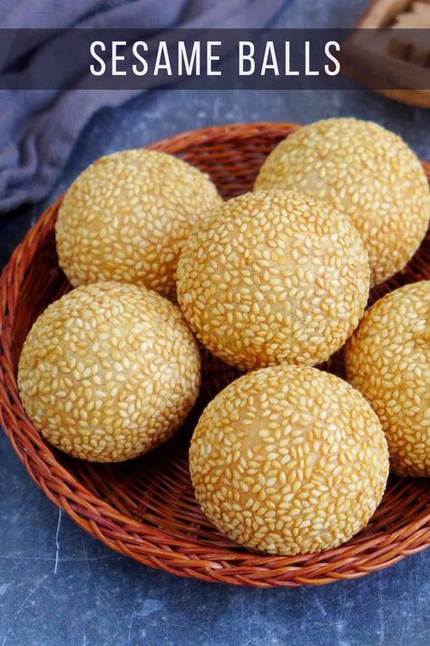 Sesame Balls (Jian Dui/煎堆) Jian Dui, Steam Buns, Sesame Balls, Sweet Sticky Rice, Sichuan Food, Dim Sum Recipes, Indonesian Desserts, Buns Recipe, Indonesian Cuisine