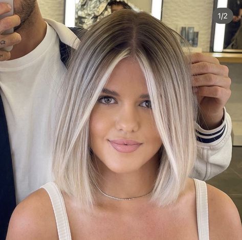 Lob Haircut With Bangs, Sombre Hair, Blonde Hair Transformations, Silver Blonde Hair, Short Ombre Hair, Icy Blonde Hair, Blonde Bob Hairstyles, Lob Haircut, Balayage Hair Blonde