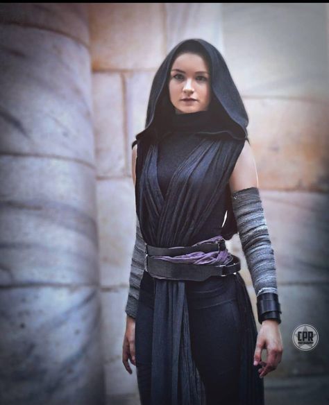 Dark Rey Star Wars Costume, Dark Rey Cosplay, Sith Woman Costume, Dark Rey Costume, Dark Rey Star Wars, Rey Star Wars Costume, Rey Costume, Rey Cosplay, Rey Skywalker