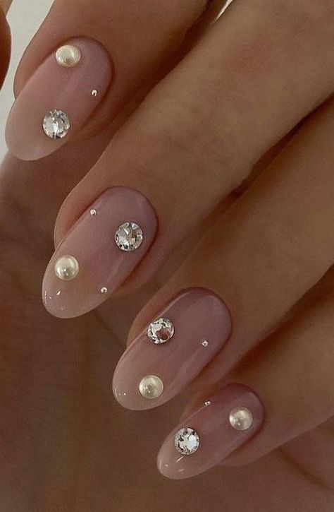 Nails 2025, Swarovski Nails, Colored Acrylic Nails, Casual Nails, New Year's Nails, Elegant Nails, Dream Nails, Nail Art Inspiration, Chic Nails