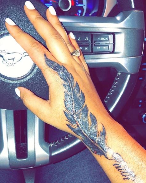 Arrow Tattoos For Women, Hip Thigh Tattoos, Cool Wrist Tattoos, Finger Tattoo Designs, Wrist Tattoos For Guys, Tattoos For Black Skin, Hand Tattoos For Women, Dope Tattoos For Women, Stylist Tattoos