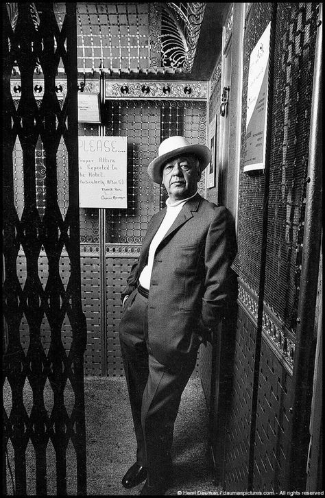 Eugene Ionesco, Stockbridge Massachussetts, 1969 Henri Dauman Stockbridge Massachusetts, Patrick Modiano, Eugene Ionesco, August Strindberg, Fine Photography, Writers And Poets, Book Writer, Famous Art, Philosophers