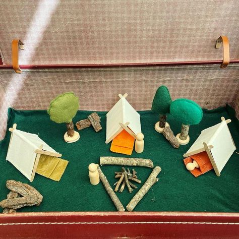 Pretend Camping, Wood Tent, Tent Craft, Diorama Kids, Tenda Camping, Father's Day Activities, Camping Diy, Felt Tree, Kawaii Diy