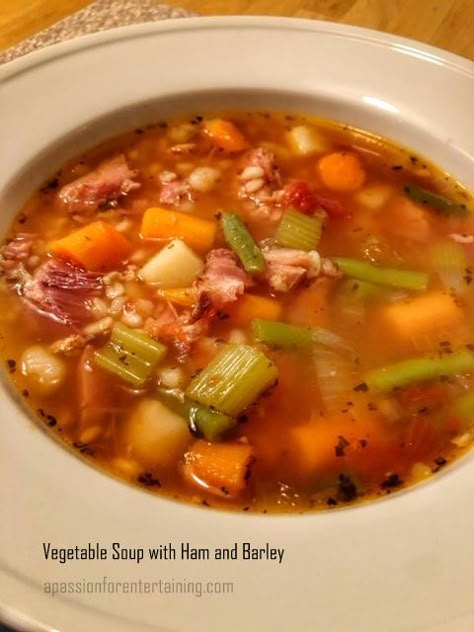 Ham Vegetable Soup, Ham And Barley Soup, Ham Bone Soup Recipes, Ham Bone Recipes, Leftover Ham Bone, Ham Leftovers, Ham Bone Soup, Soup With Ham, Paleo Soups