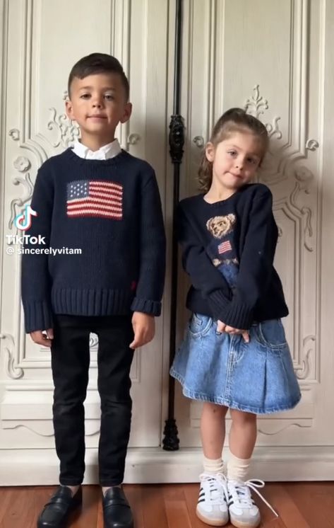 Classy Kids Outfits, Rich Kid Aesthetic Boy, Old Money Kids Outfits Boy, Old Money Children Outfits, Rich Kid Outfit, Old Money Kids Outfits, Rich Kids Outfits, Twins Outfit, Old Money Fits