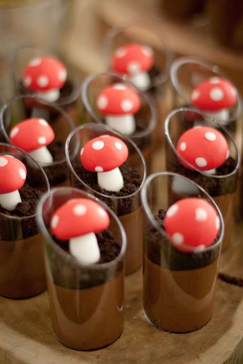 Food Ideas For Woodland Theme Party, Mushroom Forest Theme Party, Fairy Dirt Cups, Mushroom Bday Party, Woodland Kids Party, Enchanted Forest Food Ideas, One Fungi Birthday, Woodland Onederland Party, Fox Party Ideas