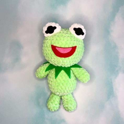 Flat Frog Crochet, Crochet Frog Head, Muppets Crochet Pattern Free, Crochet Patterns Frogs, Crochet Kermit The Frog Pattern Free, Elmo Crochet Pattern Free, Chunky Crochet Amigurumi, Small Crochet Toys, Crochet Leggy Frog Free Pattern