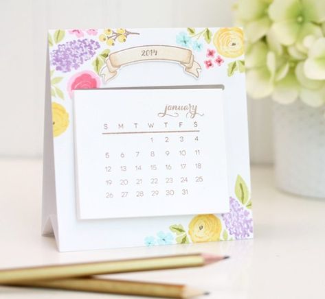 Easy Easel Calendar | Damask Love Blog Diy Desk Calendar, Diy Easel, Easel Calendar, Table Calendar, Calendar Stamps, Diy Xmas Gifts, Diy Calendar, Mason Jar Crafts Diy, Christmas Paper Crafts