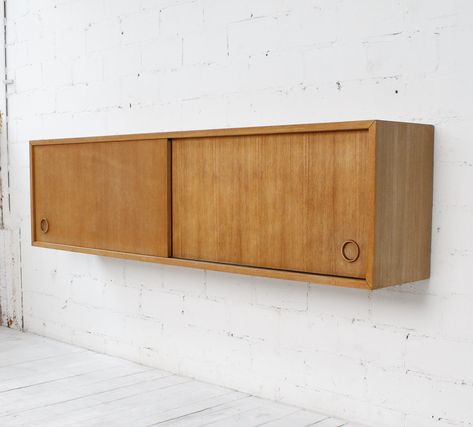 Listed on VNTG.com: Floating Sideboard, 1960s | #vntg #vintage Floating Buffet, Tv Snug, Floating Sideboard, Credenza, Vintage Design, Sideboard, Vintage Designs, 1960s, Floating