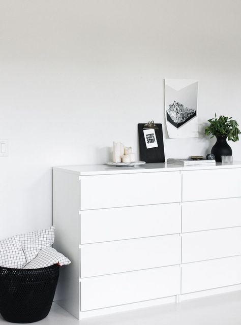 How To Incorporate Ikea Malm Dresser Into Your Decor Minimalist Dekor, Ikea Malm Dresser, Malm Dresser, Dresser Design, Ikea Bedroom, Interior Minimalista, Ikea Malm, Bedroom Black, Trendy Bedroom