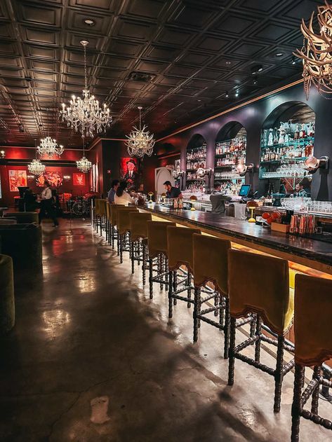 If you're looking for a fun night out in Tampa you're not going to want to miss this list of the best bars in Tampa. Whether you're interested in fun bars in downtown Tampa, bars in SoHo Tampa, or bars in Ybor for your weekend in Tampa this post has you covered. Dancing bars, speakeasies, dive bars, cocktail lounges, and more are all included! Tampa Nightlife, Fun Bars, Dive Bars, Travel Florida, Hidden Bar, Waterfront Restaurant, Best Bars, Good Dates, Sports Bar