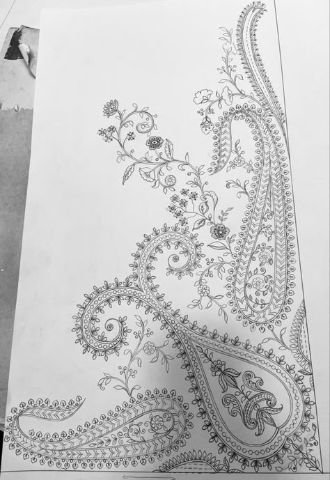 Aari Work Drawing, Corner Sketch, Aari Work Tracing Patterns, Embroidery Khaka, Creative Embroidery Designs, Hand Beaded Embroidery, Hand Embroidery Patterns Flowers, Border Embroidery Designs, Hand Work Embroidery