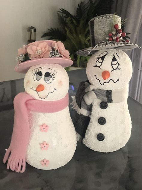 Crafty Fun Group | I don’t know whether Snowman has a wife but now in my house he has one Female Snowman, Mr And Mrs Snowman, Snowman Tree Topper, Mrs Snowman, Snowman Christmas Decorations, Snowman Hat, Christmas Decor Inspiration, Fun Group, Hat Ideas