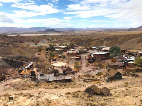 Have You Stepped Into A Ghost Town? Here Are Calico’s Abandoned Silver Mines And Wild West Town! Wild West Ghost Town, Wild West Town, Welcome To California, Love Ghost, Airplane Graveyard, Cowboy Town, Old Western Towns, Old West Town, West Town