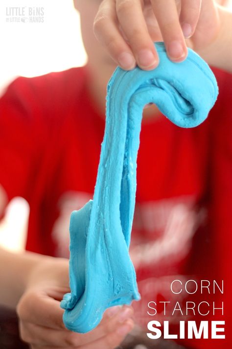 Learn how to make corn starch slime with glue recipe! Make slime with this borax free slime recipe. Slime Recipe Cornstarch, How To Make Cornstarch, Slime With Glue, Cornstarch Slime, Slime With Shaving Cream, Make Slime For Kids, Glue Recipe, Basic Slime Recipe, Borax Free Slime