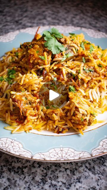 Kenneth Tebogo Middleton on Instagram: "Beef Biryani Recipe (Mild)

- 1kg Beef
- 3/4 cups oil
- 2 large onions 
- 2 large tomatoes 
- 1 tbsp chilli powder
- 1/2 tbsp turmeric
- 1 tbsp coriander powder
- 1/4 tsp mace
- 1/4 tsp nutmeg
- 1 tbsp paprika
- 1.5 tbsp salt
- 1/2 tsp black pepper
- 1 star anise
- 1 black cardamom 
- 5 green cardamom 
- 1 cinnamon stick
- 2 bay leafs
- 1/2 cup plain yogurt 
- 1 lemon
- Fresh coriander 
- Fresh mint

For the rice
- 3 cups rice
- 1 green chili
- 6 green cardamom 
- 3 cloves
- 1 stick cinnamon 
- 1 tsp cumin seeds" Beef Biryani Recipe, Beef Biryani, Biryani Recipes, Black Cardamom, Green Cardamom, Cumin Seeds, Biryani Recipe, Coriander Powder, Plain Yogurt