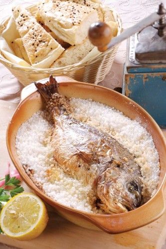 Corned Hake - Maine recipe Maltese Food, Salt Pork, Pickling Recipes, Preserving Food, Canning Recipes, Main Meals, Fish And Seafood, Maltese, Fish Recipes