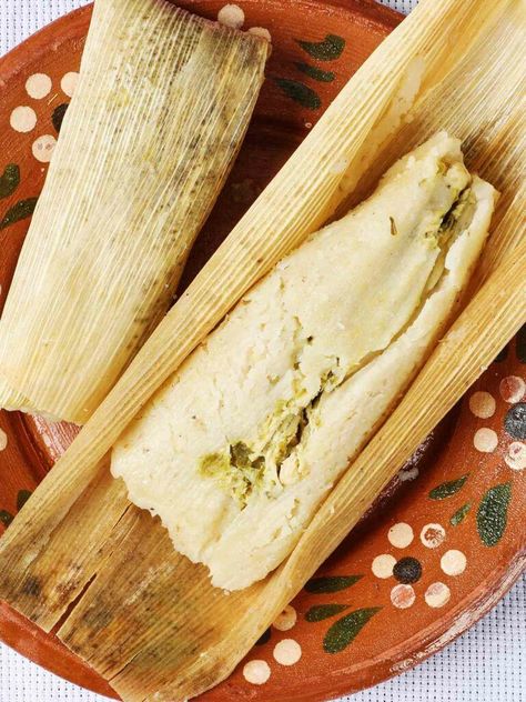 Vegetable Appetizer, Tamale Recipes, Homemade Tamales Recipe, Easy Tamales, Homemade Tamales, Tamales Recipe, Chicken Tamales, Salsa Verde Recipe, Vegetable Appetizers