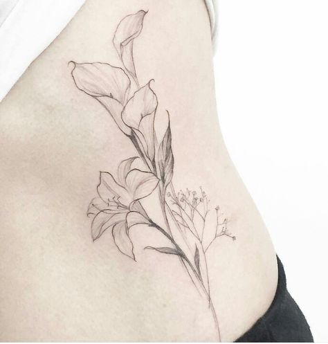 Lilies Lilly Tattoo Design, Lilly Flower Tattoo, Lillies Tattoo, Lily Tattoo Design, Lily Flower Tattoos, Beautiful Flower Tattoos, Flower Tattoo Shoulder, Flower Tattoo Sleeve, Tattoos Skull