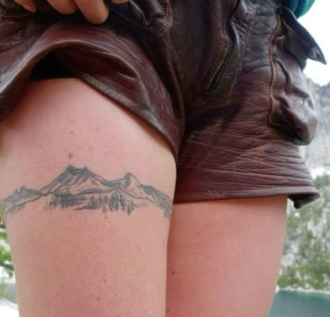 Floral Upper Leg Tattoo, Coverup Tattoo Wrist, Cool Mountain Tattoos, Connector Tattoos, Tatted Woman Aesthetic, Bicep Filler Tattoo, Mountain Inspired Tattoos, Nature Arm Band Tattoo, Complicated Tattoos