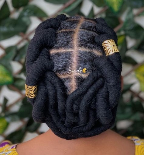 Bantu Twist, Yarn Hairstyles, Natural Black Hairstyles, Wool Hairstyles, Hairstyle For Natural Hair, Brazilian Wool Hairstyles, Afro Styles, Hair Like Wool, African Natural Hairstyles