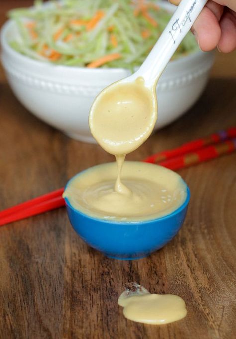 Creamy Sesame Salad Dressing ~ Veggie Inspired Sesame Salad Dressing, Sesame Salad, Soy Dressing, Homemade Mustard, Vegan Ranch Dressing, Asian Dressing, Inexpensive Dinners, Raw Veggies, Vegan Salad Dressing