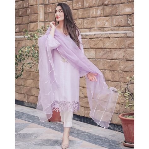 Natasha Shahid (@natashashahidofficial) • Instagram photos and videos Lavender Dress Pakistani, Lavender Suits For Women Indian, Lavender Color Dress, Casual Pakistani Dresses, Desi Traditional, Pakistani Design, Suits For Women Indian, Dress Designing Ideas, Marathi Bride