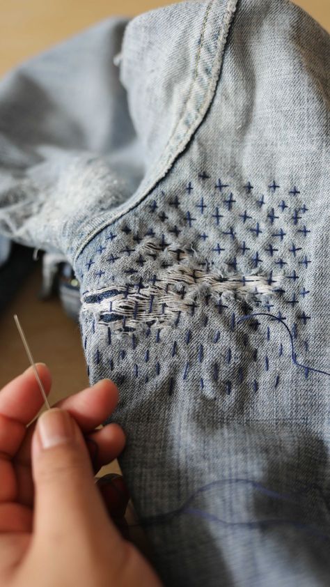 bookhou on Instagram: The approach to repair the inner thigh is similar to any other part of the jeans. This reel I placed the denim fabric underneath and… Artsy Crafts, Sashiko Stitching, Creative Retreat, Fan Fashion, Online Teachers, The Jeans, Inner Thigh, Denim Fabric, Stitching