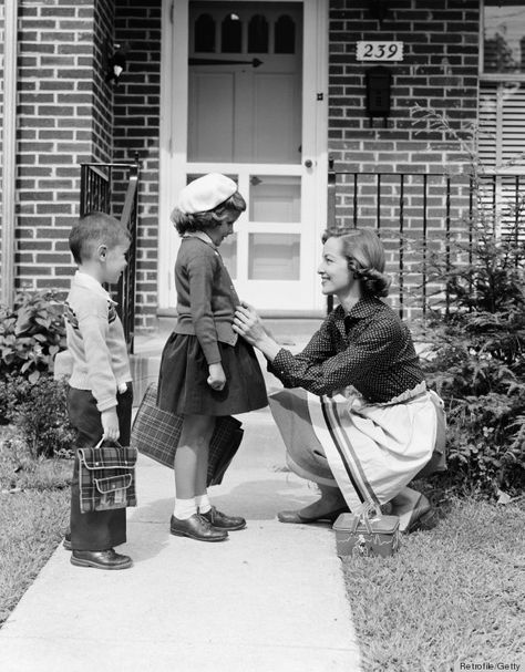 Off To School, Vintage Housewife, School Poster, Vintage Family, School Posters, Vintage Life, Vintage Pictures, Vintage Photographs, Vintage Photography