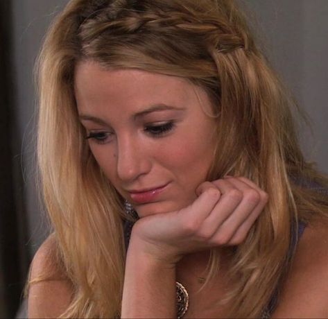 Serena Vanderwoodsen Hair, Serena Van Der Woodsen Hairstyles, Serena Hairstyle, Serena Vanderwoodsen Outfits, Serena Hair, Serena Gossip Girl, Gossip Girl Hairstyles, Serena Vanderwoodsen, Gossip Girl Serena