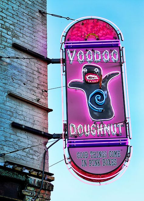 Voodoo Doughnuts Portland, Voodoo Doughnut, Doughnut Shop, Maple Bacon, Green Bottom, Donut Shop, Oregon Travel, Roadside Attractions, Old Signs