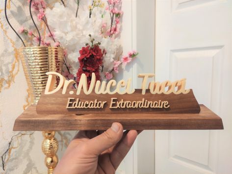 Name Board Design, Table Name Holders, Natural Wood Desk, Custom Desk Name Plates, Doctor Lawyer, Doctor Office Design, Lawyer Office Decor, Name Holder, Personalized Desk Name Plate