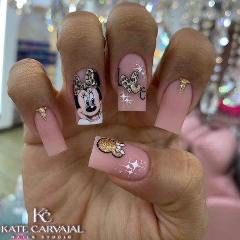 Easter Nails Short, Superman Nails, Disney Gel Nails, Mickey Mouse Nail Design, Nail Art Designs Valentines, Nail Art Designs Valentines Day, Nail Designs For Beginners, Disneyland Nails, Nail Designs Bling