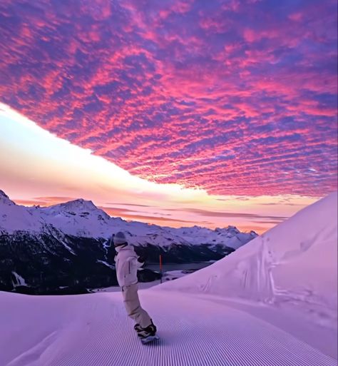 Who else can’t wait for ski season? Follow @the.snow_zone #skiing #snowboarding #snowboard #ski #snow #winter #snowsports #skiseason #wintersport #wintersports Winter Sport, Ski Season, Snow Sports, Winter Sports, Snowboarding, Skiing