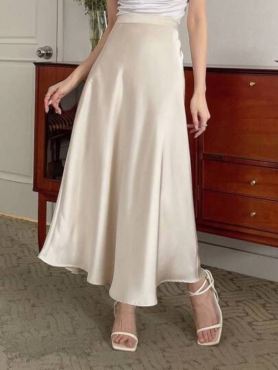 Satin Skirt Outfit, Modest Dresses Casual, Spring Skirts, Women Skirts, Elegant Skirt, Modest Fashion Outfits, Elegant Outfit, Modest Outfits, Skirt Outfits