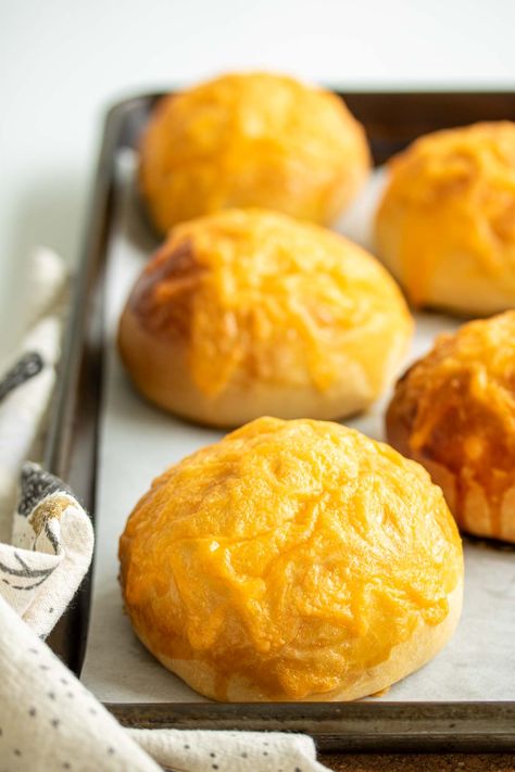 Homemade Cheddar Cheese, Milk Bun, Cheese Buns, Kid Friendly Snack, Baked Rolls, Slider Buns, Homemade Dough, Bread Roll, Bread Bun