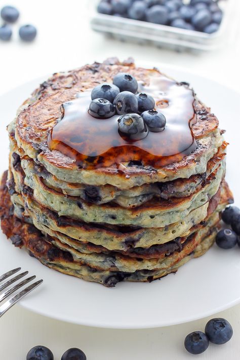 Lemon Blueberry Cottage Cheese Pancakes, Blueberry Cottage Cheese Pancakes, Blueberry Cottage Cheese, Cottage Cheese Pancakes Recipe, Queso Cottage, Cottage Cheese Pancakes, Cheese Pancakes, Breakfast And Brunch, Cottage Cheese Recipes