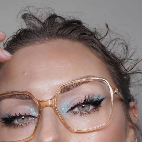 Katie Hughes Makeup, Katie Jane Hughes, Instagram Cool, Inspo Board, April 29, Cool Tones, Eyeliner, Color Pop, Makeup